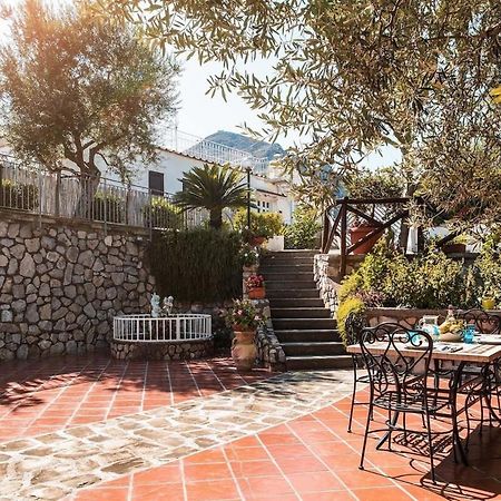 فيلا Relais Mamma Mia Sea Views Pool & Terraces ماسّا لوبْرينسِ المظهر الخارجي الصورة
