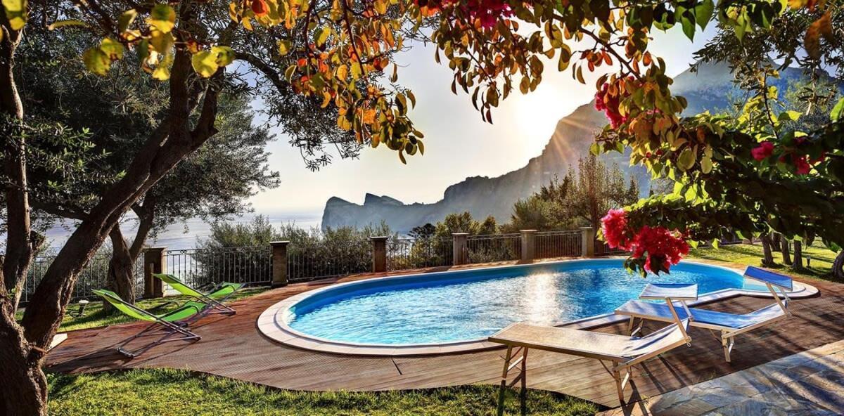 فيلا Relais Mamma Mia Sea Views Pool & Terraces ماسّا لوبْرينسِ المظهر الخارجي الصورة