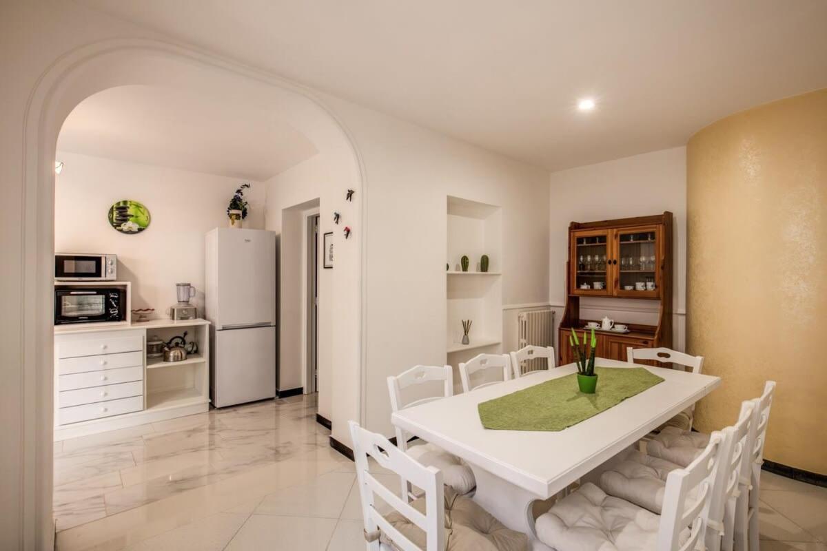 فيلا Relais Mamma Mia Sea Views Pool & Terraces ماسّا لوبْرينسِ المظهر الخارجي الصورة