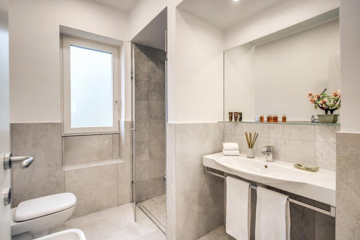 فيلا Relais Mamma Mia Sea Views Pool & Terraces ماسّا لوبْرينسِ المظهر الخارجي الصورة